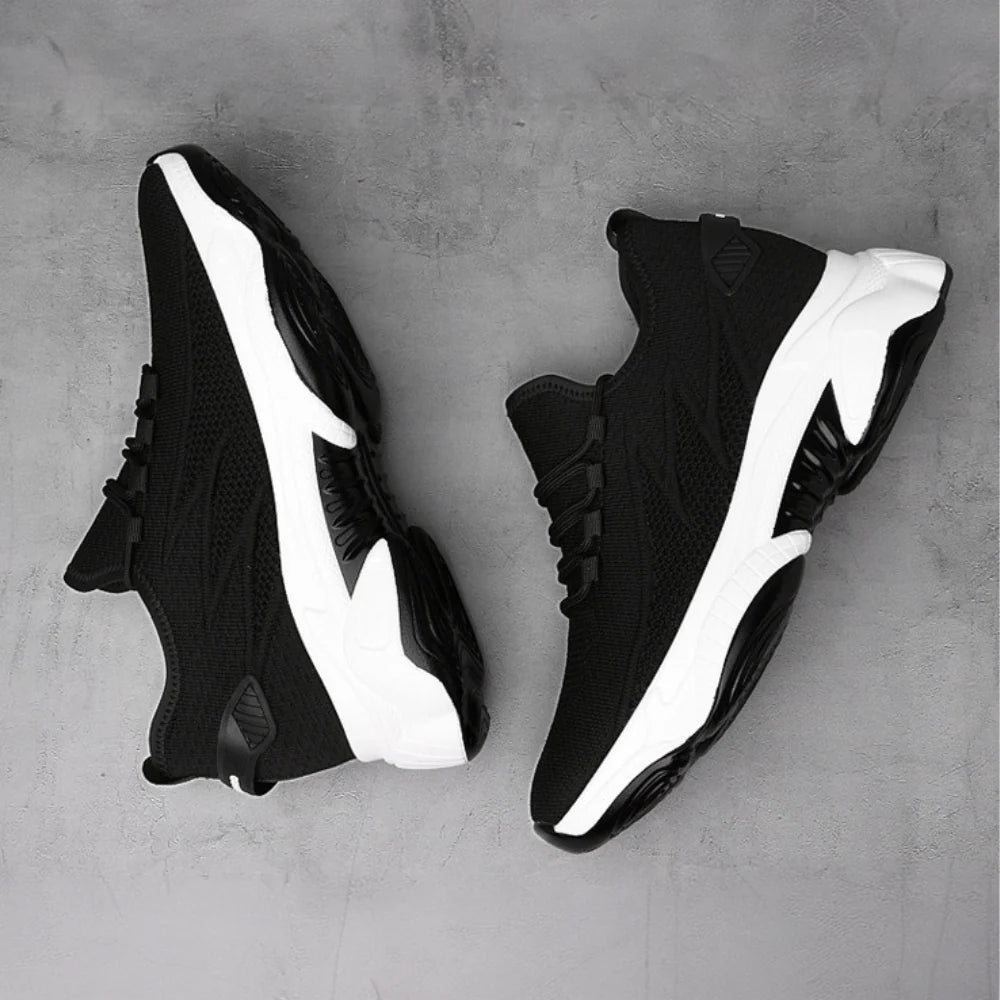 V1 Black Runner